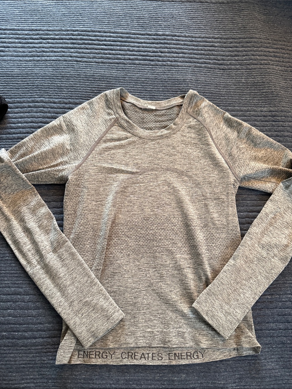 Lulu lemon athletic long sleeve size 4